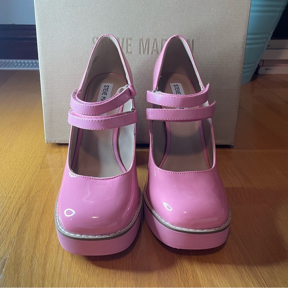 Steve Madden heels! - Picture 1 of 6